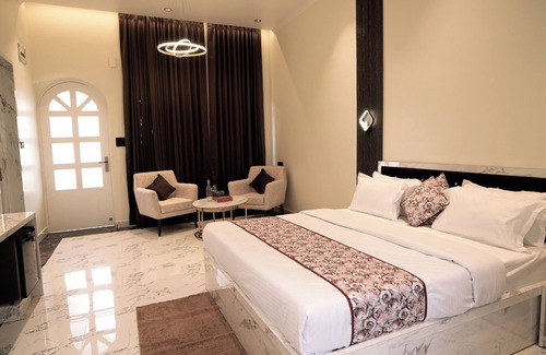 Amer Other | Relax at Sukoon Farm: Your Ideal Retreat in Jaipur