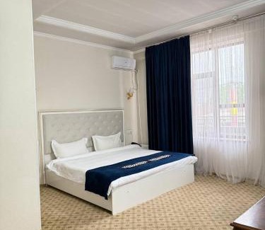 Jalal-Abad Hotel | Family-Friendly Sultan Jalal-Abad: Breakfast & Kitchen Access