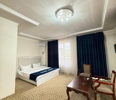 Jalal-Abad Hotel | Family-Friendly Sultan Jalal-Abad: Breakfast & Kitchen Access
