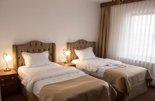 Brasov House | Welcoming Sultan Mehmet Pensiune & Restaurant Awaits You