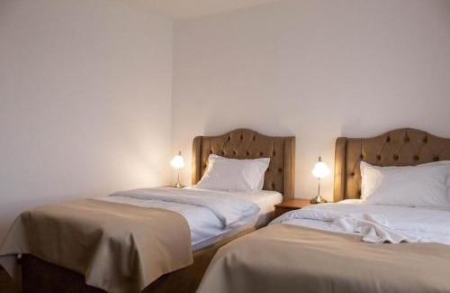 Brasov House | Welcoming Sultan Mehmet Pensiune & Restaurant Awaits You