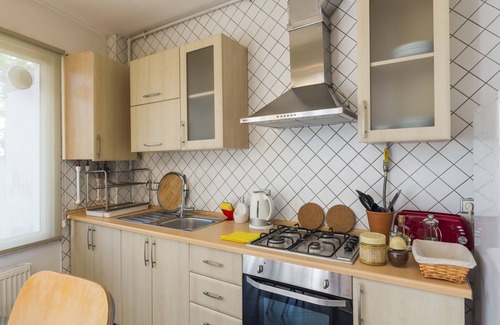 Sultanahmet Apartment | Oceanfront Retreat in Sultanahmet with Spa & Breakfast