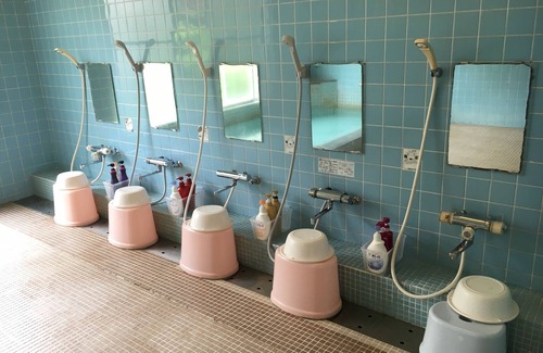 Ochi-gun House | Eco-Friendly Suminoe Ryokan: Guest Rated 9.4/10 & Hot Tub