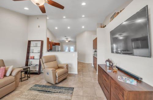 Paradise Valley Village House | Year-Round Comfort: Pet-Friendly Family Retreat