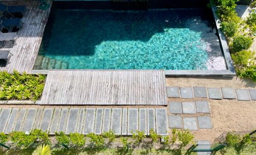 Belle Mare Apartment | Beachfront Apartment with Pool & Private Ocean Access