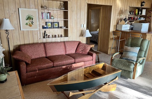Alpena Cottage | Idyllic "Summer Breeze" Cottage on Long Lake with Breakfast