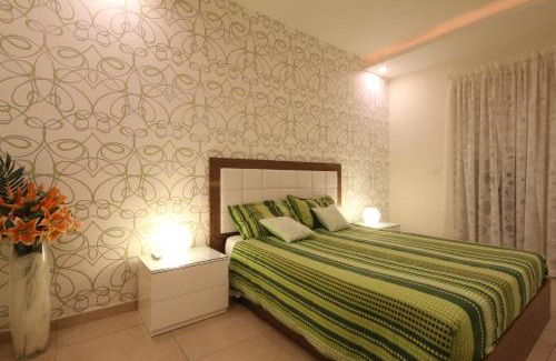 Sliema Apartment | Beachside Escape at Summer Breeze: Rated 9.9/10