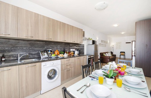 Mellieha Apartment | Summer Breeze Superior Apartment with Terrace in Malta