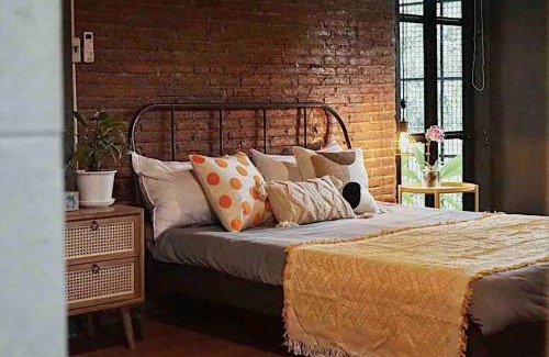 Chang Phueak House | Relax at Summer Breeze: Family-Friendly Getaway Awaits