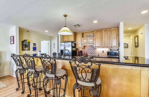 Hershey Beach Cottage | Serene Summer Breeze: Pet-Friendly Oceanfront Retreat
