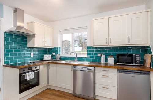 Lahinch House | Ideal Retreat: Summer Cove Steps from Lahinch Beach
