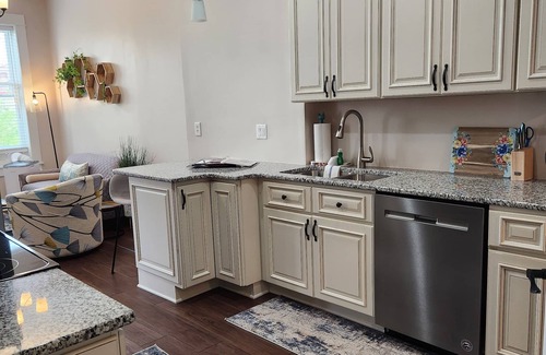 South Haven Apartment | Downtown Suite with Pool – Guest Rated 10/10 Experience