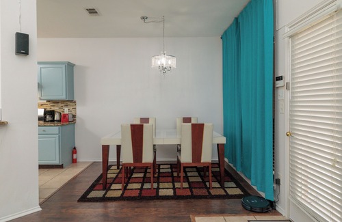 Euless House | Summer Gem w/Home Office & Patio Near DFW Airport