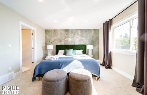 Mayfield Apartment | Summer Haven - HotTub - FireTable - KingBed - BBQ - Sleeps8