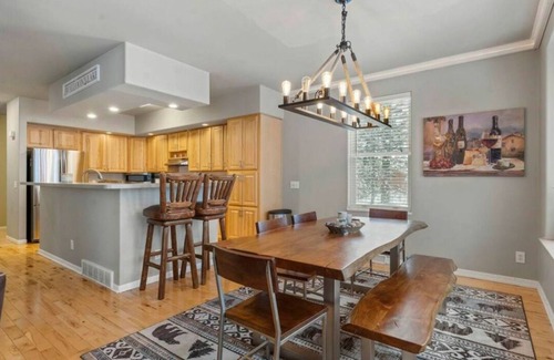 Pellston House | Summer Haven w/Game room, near Mackinaw and Harbor Springs! n