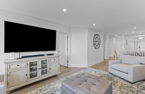 Isle of Palms Apartment | Oceanfront Bliss at Summer House 202 - Rated 10/10!