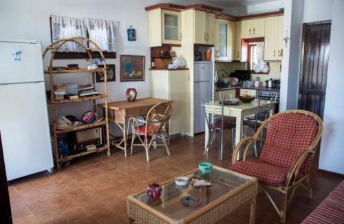 Kalyves Polygyrou House | Idyllic Summer House in Gerakini, Chalkidiki - Guest Rated 10/10