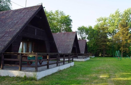 Mielno House | Scenic Lake House for 8: Pet-Friendly with Ocean Views