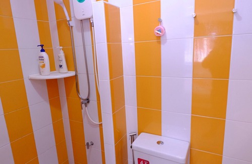 Rama 9 Hotel | Cozy Summer House: Guest Rated 9/10 with Essential Amenities