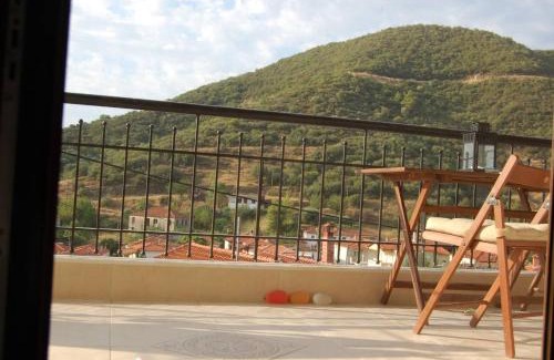 Sithonia Apartment | Cozy Summer House with Breathtaking Views of Athos
