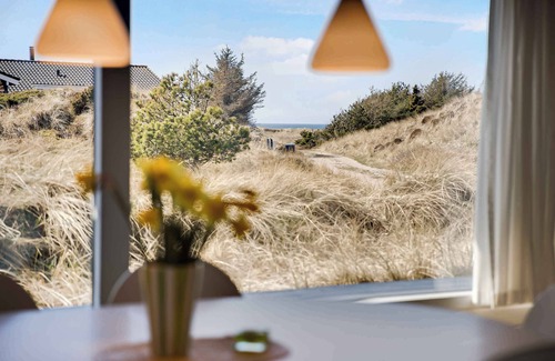 Rødhus House | Sea View Escape: Cozy Summer House Amidst Dunes