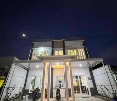 Karimunjava Hotel | Discover Family-Friendly Comfort at Summer Inn Karimunjawa