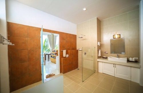 Ko Pha-ngan Hotel | Elegant Summer Beach Resort & Spa with Ocean Views