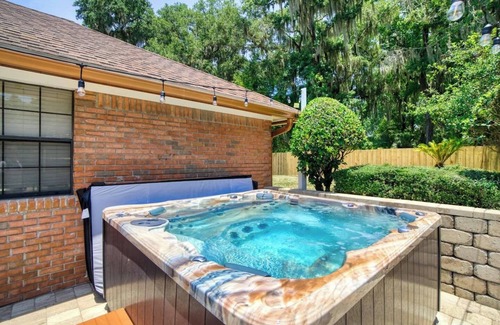 Southside House | Relax at Summer Recess: Spa, Pool & Beach Access Awaits