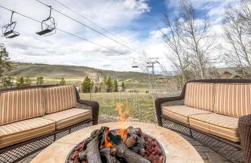Silvercreek House | Idyllic Granby Ranch Home: Fire Pit, Hot Tub & Pet Friendly
