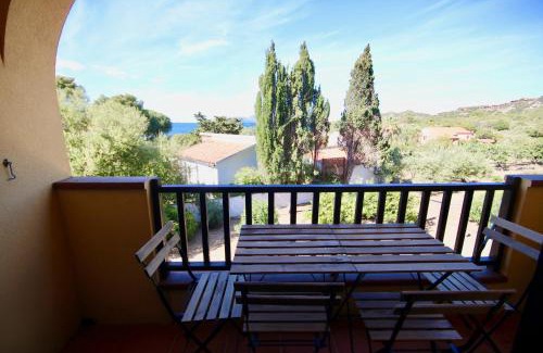 Porto Istana Apartment | Oceanfront Summer Residence Bunte: Pet-Friendly Retreat