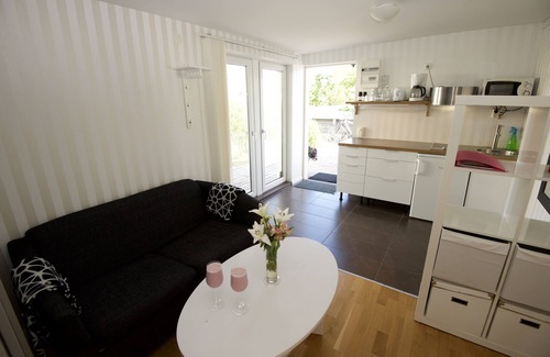 Lango Apartment | Idyllic Summer Residence: Nature & Sea at Your Doorstep