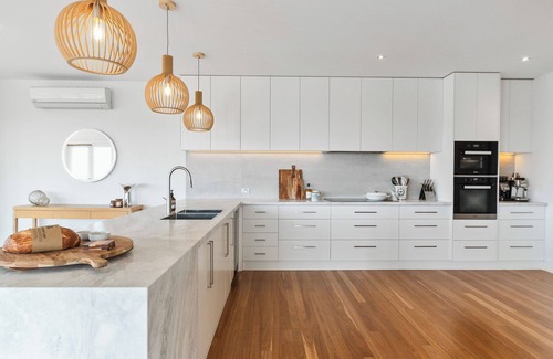 Fingal House | Summer Salt at St Andrews Beach