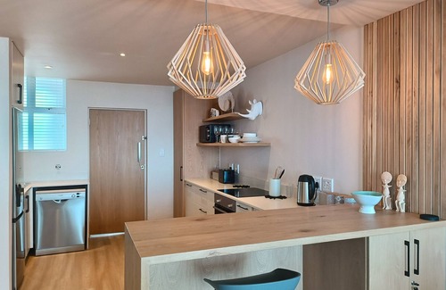 Plettenberg Bay Apartment | Oceanfront Serenity at Summer Sea: Rated 10/10 by Guests