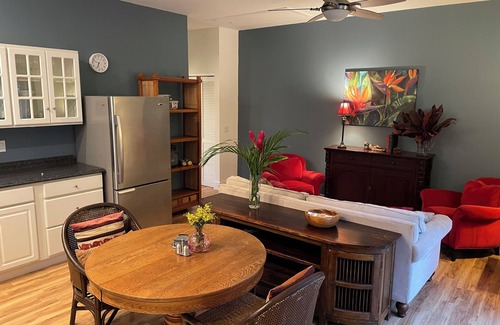 Kamuela Apartment | Unbeatable Island Getaway: 9.8 Rated with Ocean Views