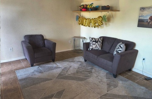 Altamont House | Summer Specials, Low Fees! Last Minutes Specials. Rest Retreat for Travelers