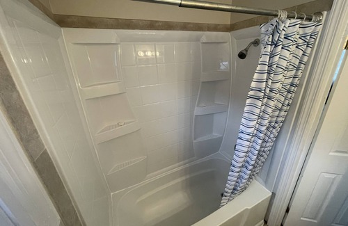 Wildwood Hotel | Cozy Summer Studio Steps from Beach with Free Treats
