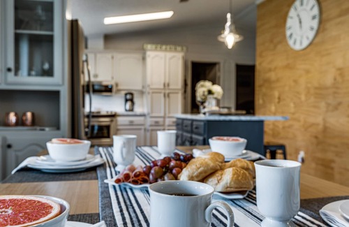 Granbury House | Experience Spa Bliss and S'mores by Lake Granbury