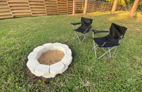 Hunt Club Apartment | Pet-Friendly Summer Tiny House with Top Guest Reviews
