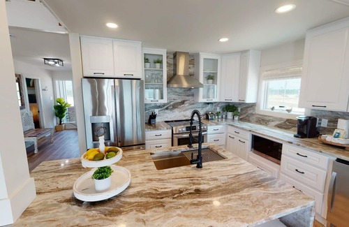 Southpointe House | Discover HGTV Featured Hotel with Ocean Views & Pet-Friendly Stays