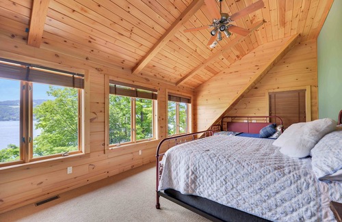 Middlesex House | Relaxing Retreat at Summer Wind on Canandaigua Lake