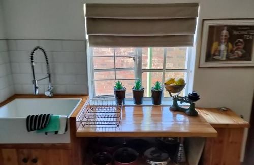 Potchefstroom Apartment | Inviting Summer1840: Pet & Child Friendly Getaway