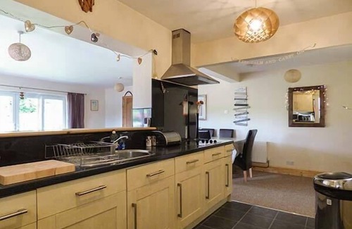 Gorran Haven Cottage | Cozy Summerfield House with Hot Tub, Pet Friendly Retreat
