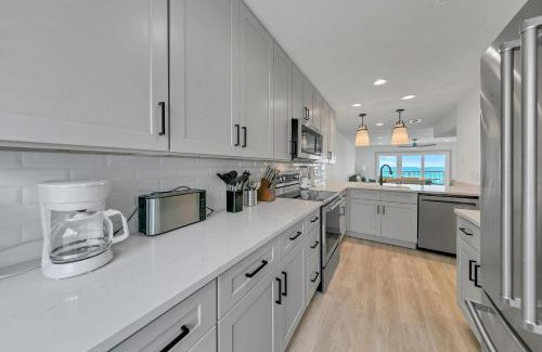 Miramar Beach House | Summerhaven 4: Oceanfront Retreat with Impressive Reviews