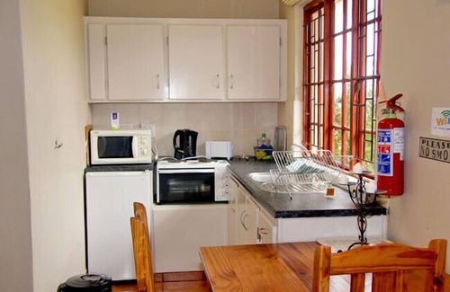 Worcester House | Relax at Summerhill Guest Farm with Family-Friendly Amenities