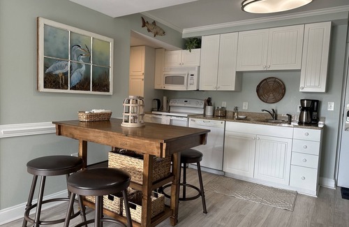 North Litchfield Beach Condo | Experience Summerhouse Villas: Oceanfront with Resort Perks!