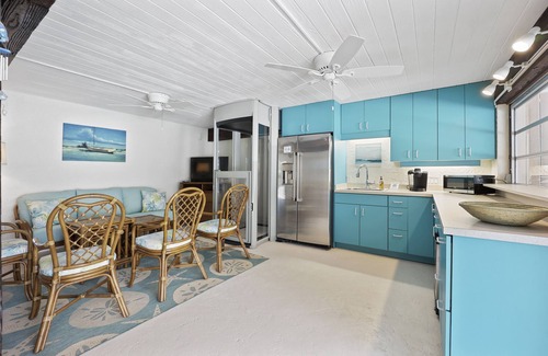 Summerland Key House | Unwind at Summerland Breeze: Family Retreat with Ocean Views