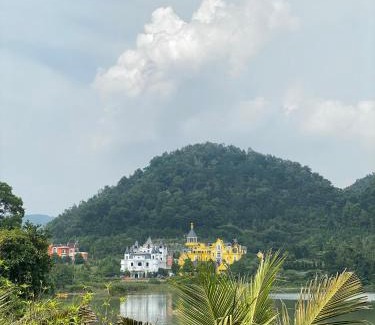 Soc Son Villa | Relaxing Summerly Villa Dong Do with Private Pool & Breakfast