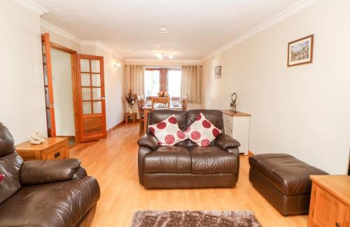 Kirkby Stephen House | Exceptional Summerseat: Family-Friendly Retreat, Rated 9.8