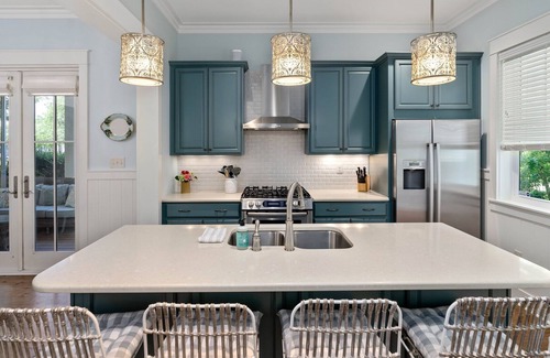 Watercolor House | "Summersweet Dreams", GOLF CART, Grill, Porch TV, Bikes, Amenity Passes*