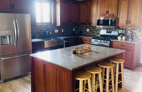 Bend House | Memorable Getaway Minutes from Bend and Mt Bachelor